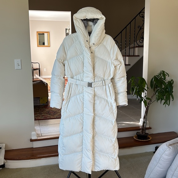 Canada Goose Women’s NWT Marlow Parka North Star White Medium - Picture 1 of 12
